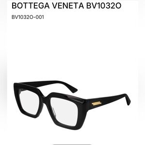Bottega Veneta BV1030SA 001 Sunglasses Black with gold emblem Square Shape.